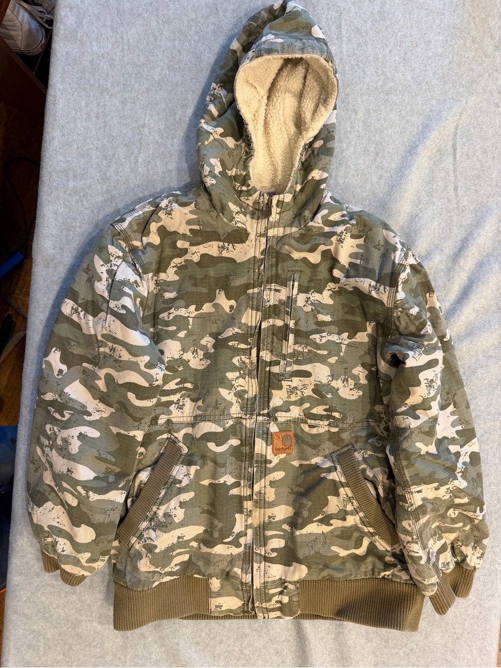 Carhartt Boys Camo Hooded Sherpa Lined Full Zip Jacket Size 12-14 Large